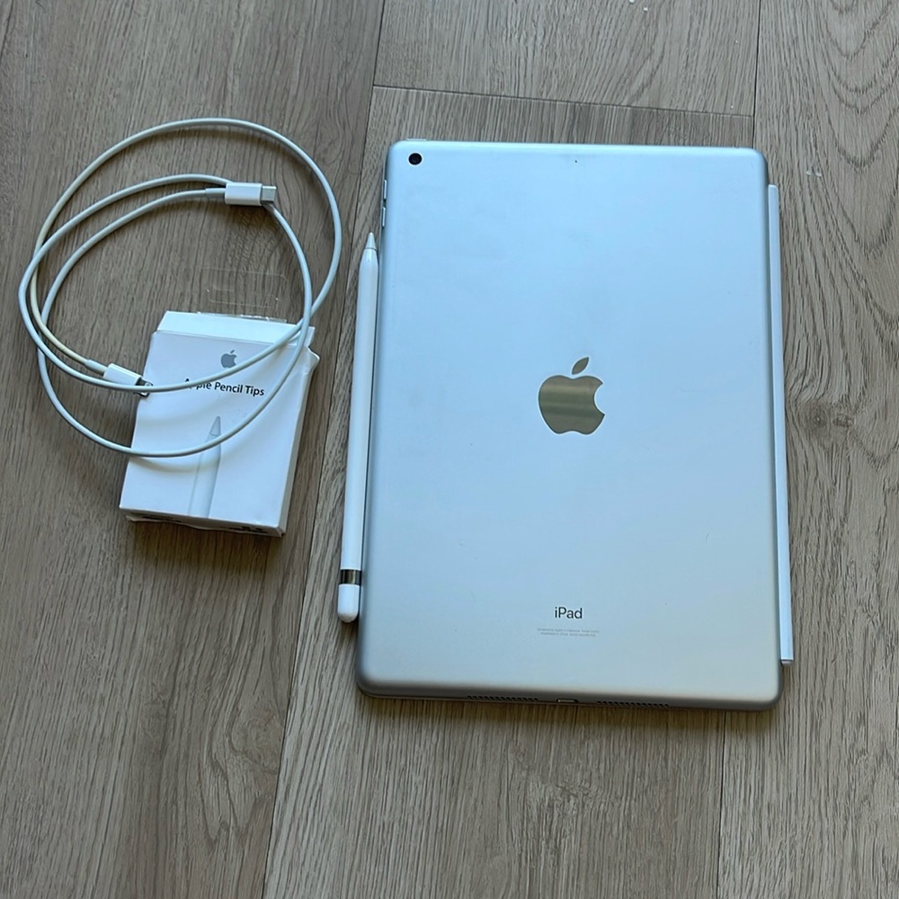 Apple iPad 2021 9th Generation Silver